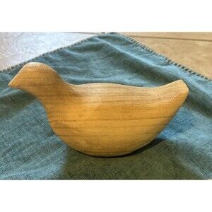 Primitive / Vintage Folk Art Hand Carved Wooden Sitting Bird Sculpture